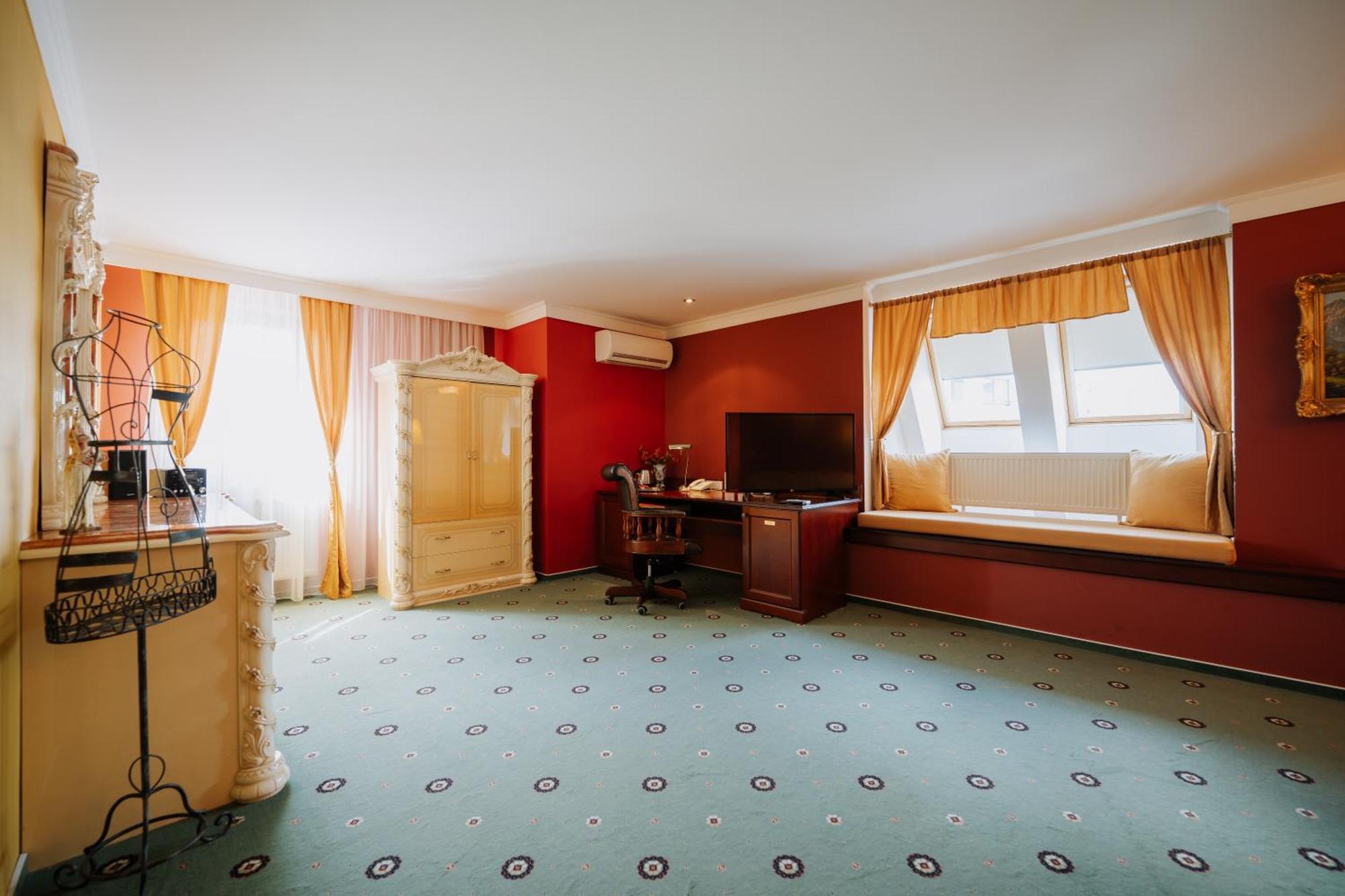 Boutique Maraton Hotel